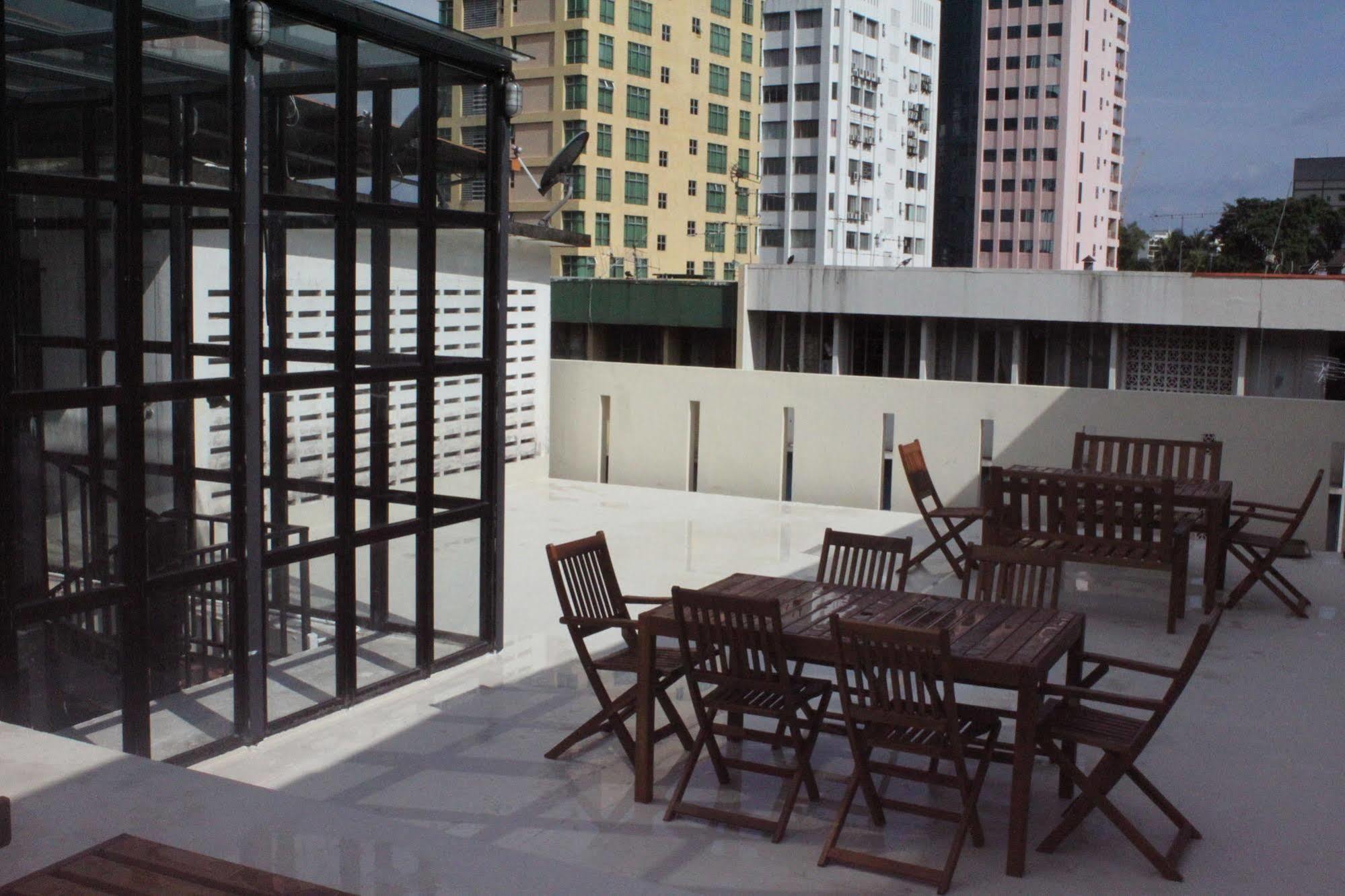 Auberge de jeunesse Balada à Kota Kinabalu Extérieur photo